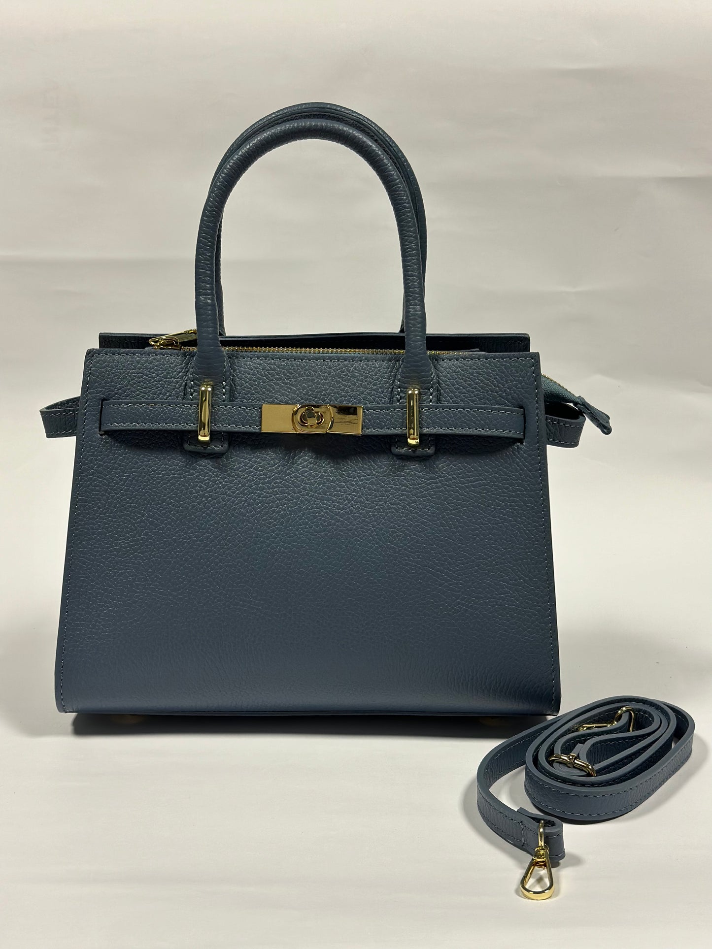 Sally Medium in Vera Pelle
