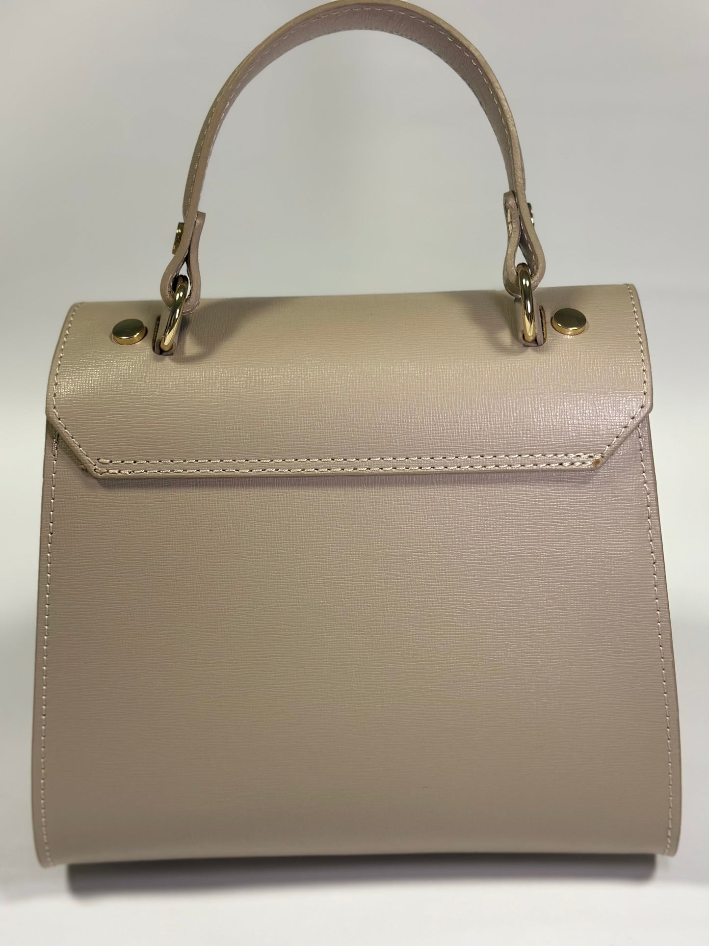Nicla in Vera Pelle